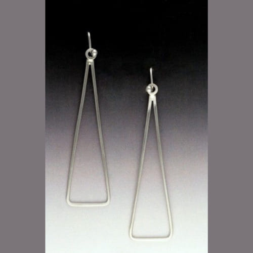 Click to view detail for MB-E377A Earrings Perspective No. 2 $110
